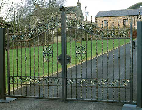 Woodland Metal Gate Style